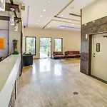 Fabhotel Bee Town