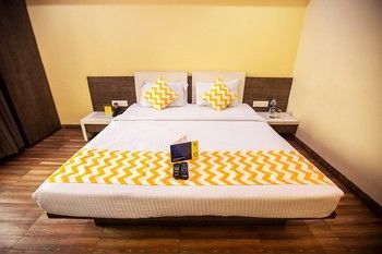 Hotel Fabhotel Bee Town Indore