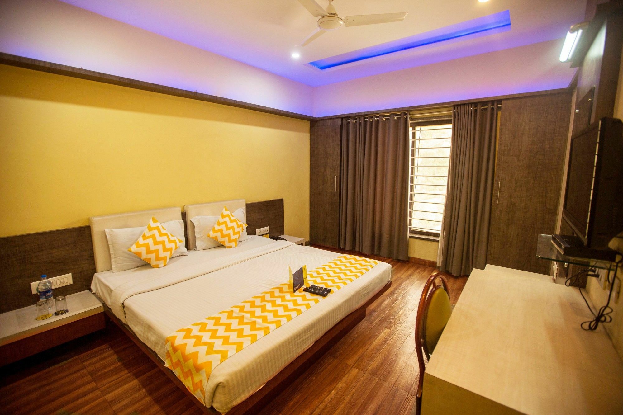 Fabhotel Bee Town 3* Indore