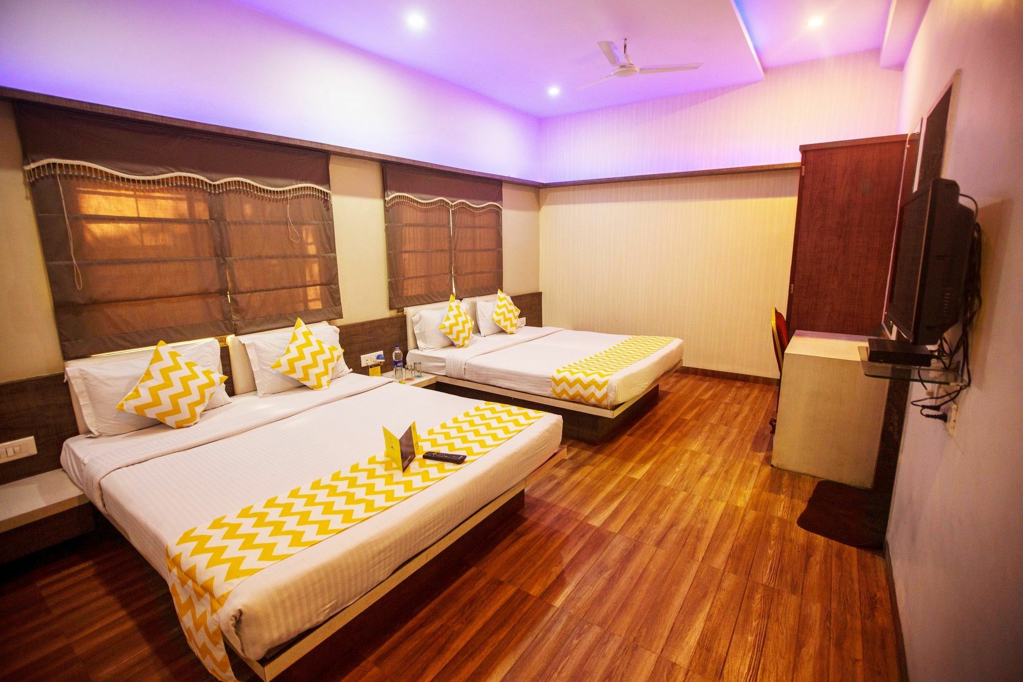 Fabhotel Bee Town Indore