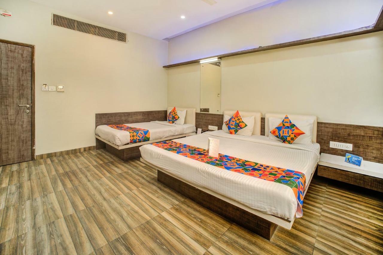 Fabhotel Bee Town Hotel 3*
