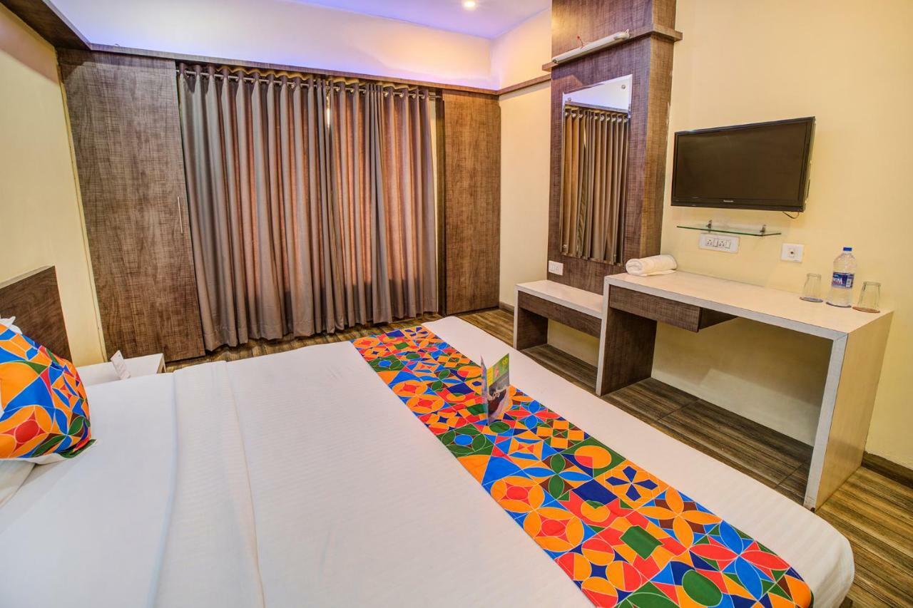 Fabhotel Bee Town Hotel 3*